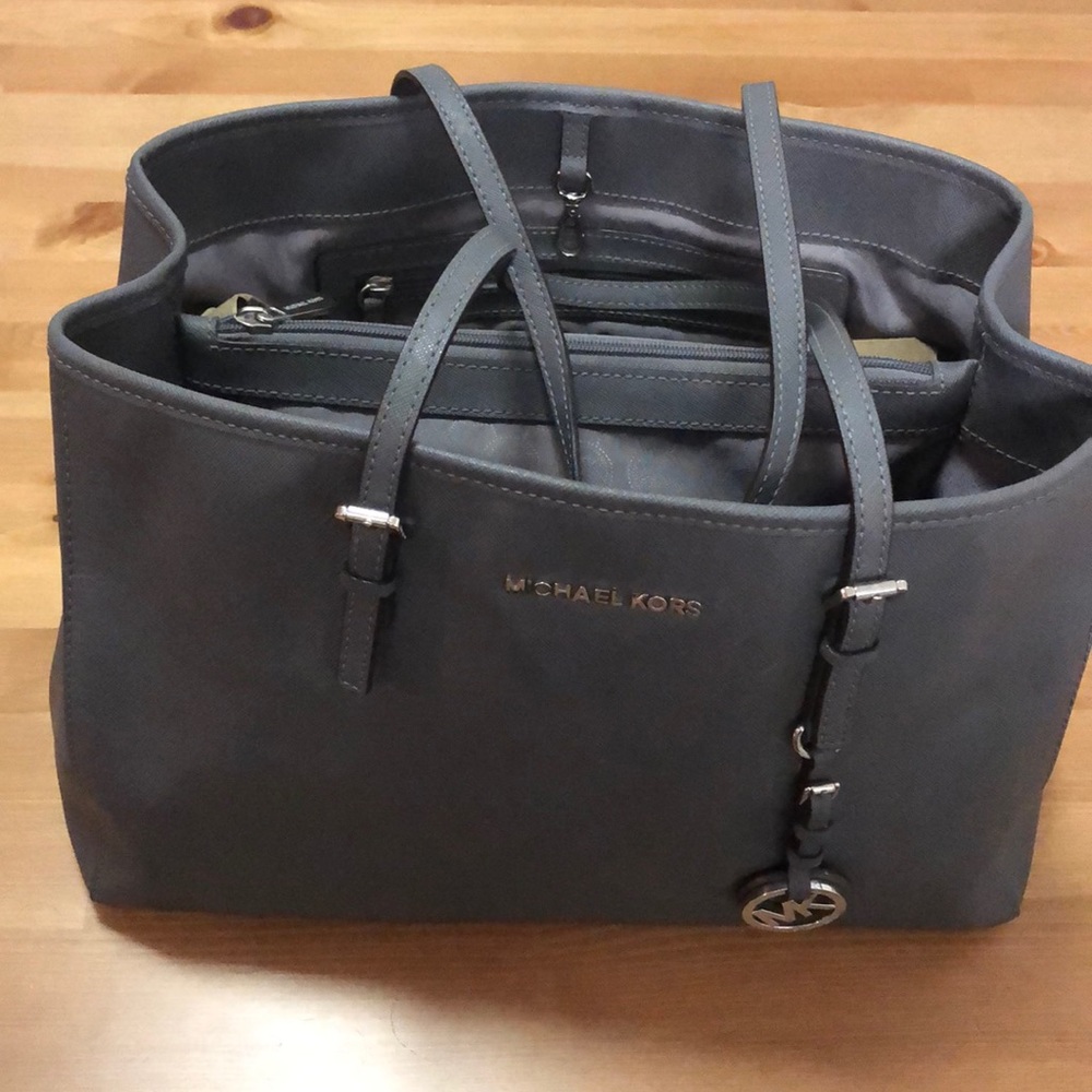 Grey MICHAEL Kors Shoulder Bag